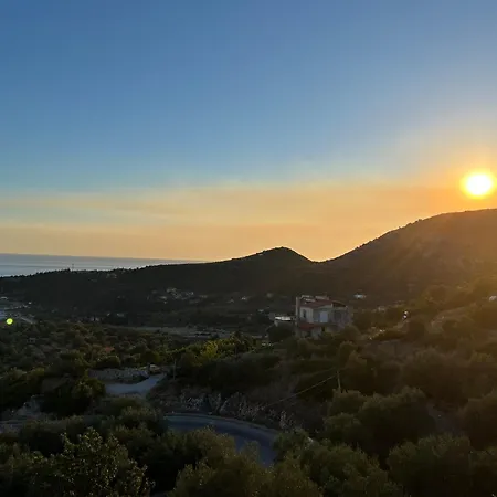 Aphrodite's Garden Hotel Himare