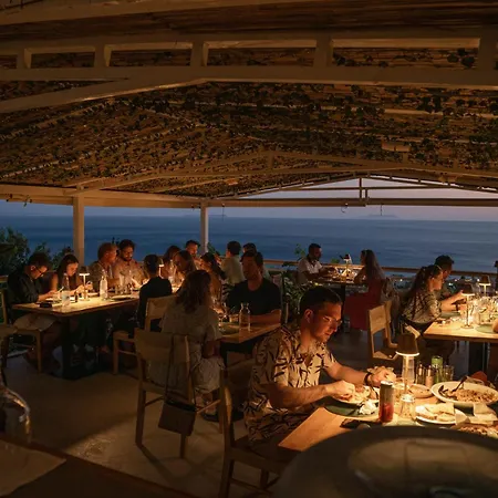 Aphrodite's Garden Hotel *