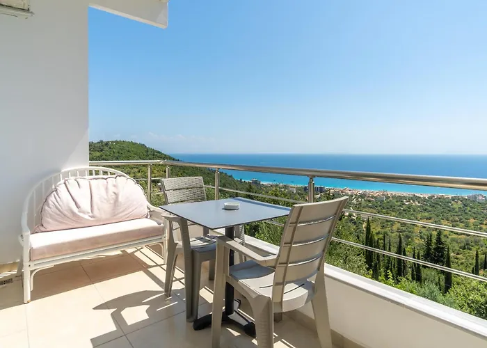 Aphrodite's Garden 3* Himare