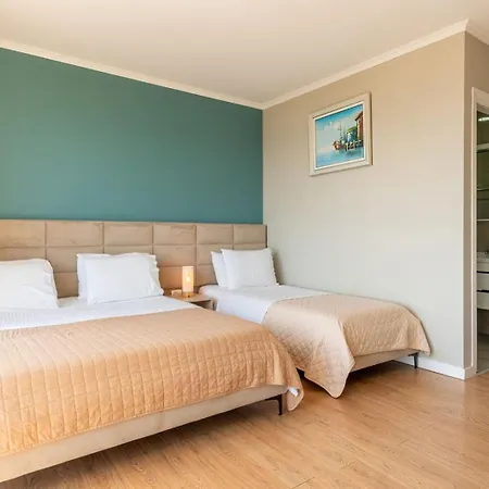 Aphrodite's Garden 3*