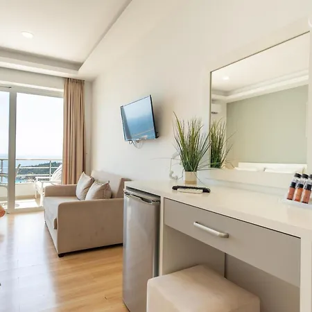 Aphrodite Garden Rooms&apartment