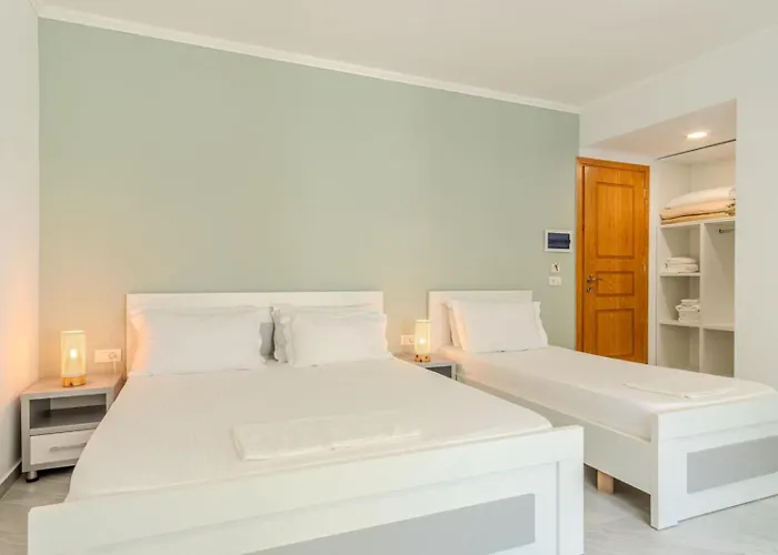 فندق Aphrodite's Garden 3*